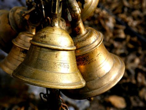 Loud Temple Bell Ringtone